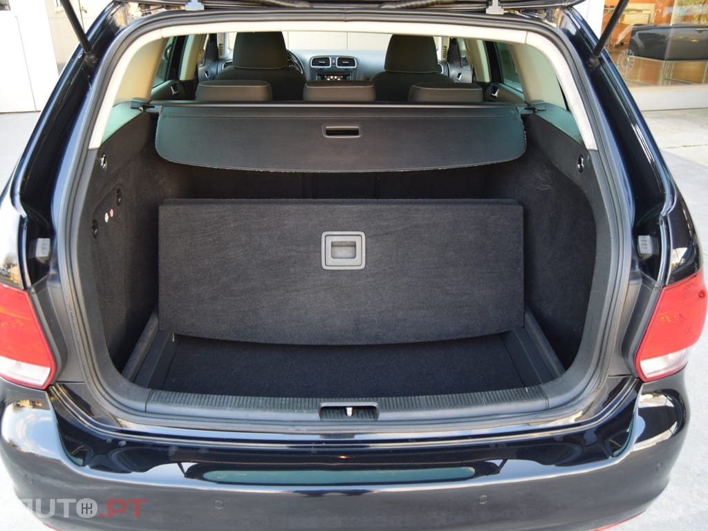 Volkswagen Golf Variant 2.0 TDi Highline DSG