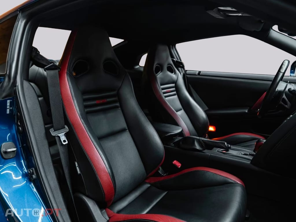 Nissan GT-R Black Edition