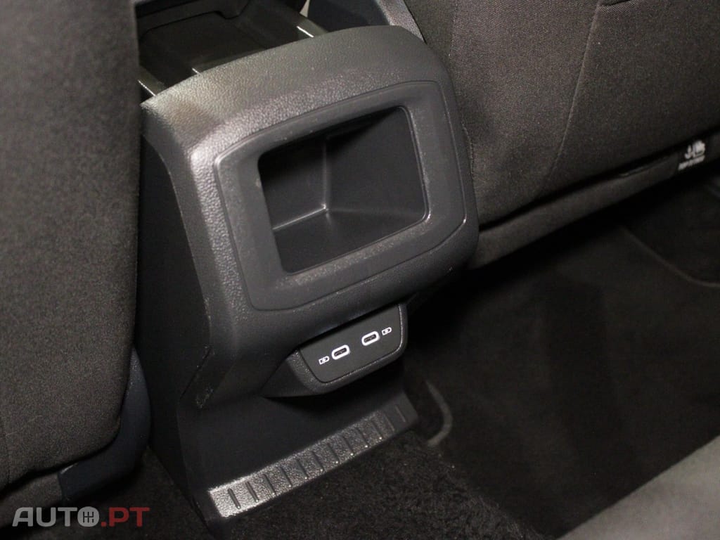 Volkswagen T-Cross 1.0 TSI Urban DSG