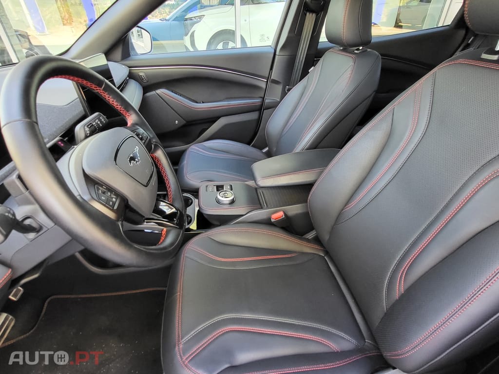 Ford Mustang Mach-E 98.7 kWh Premium