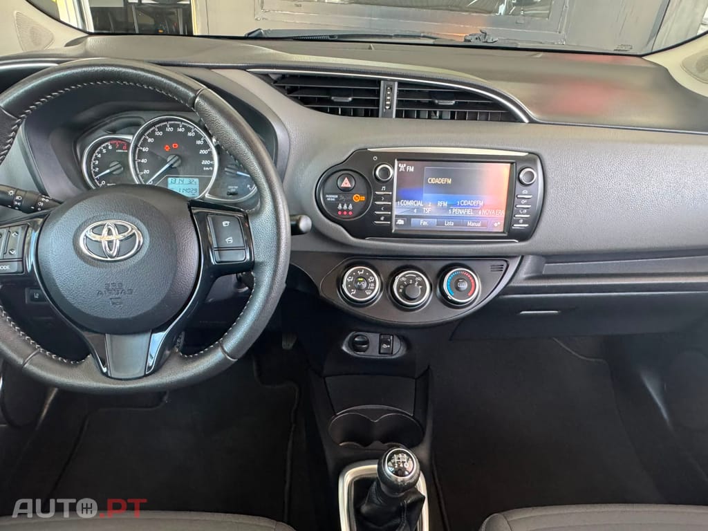 Toyota Yaris 1.0 VVT-I CONFORT