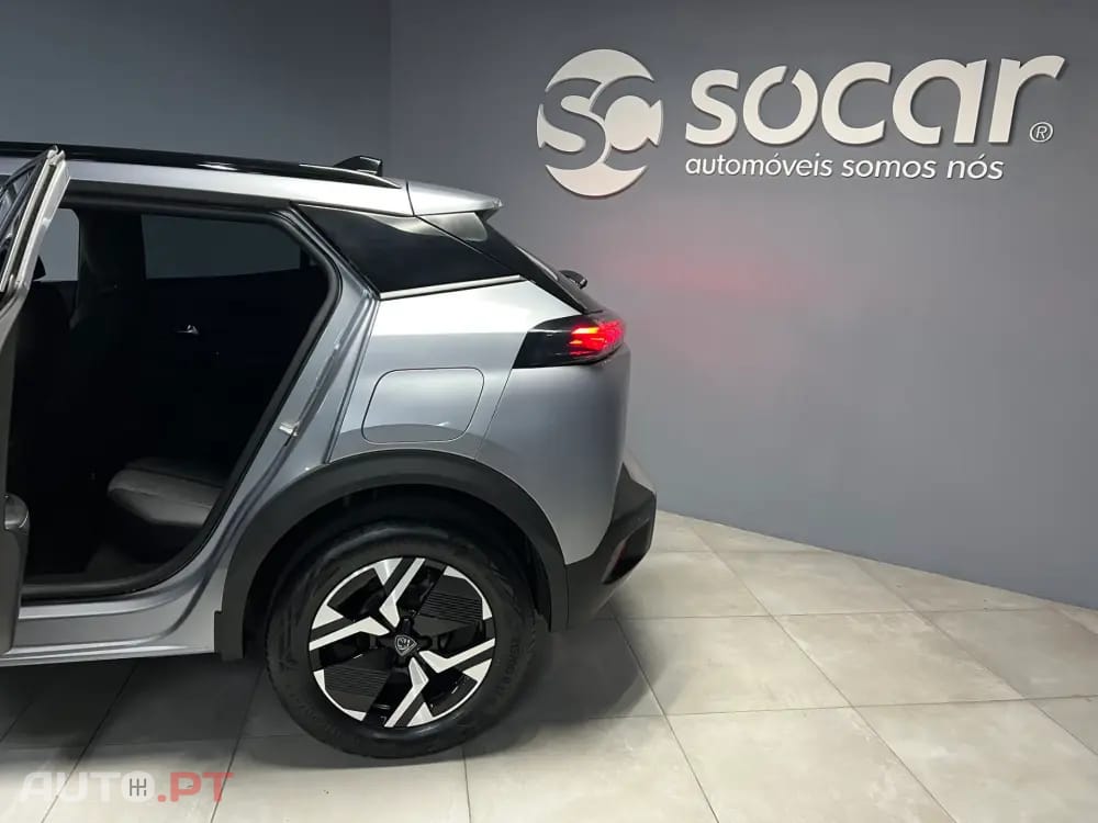 Peugeot 2008 1.2 Hybrid Allure e-DCS6