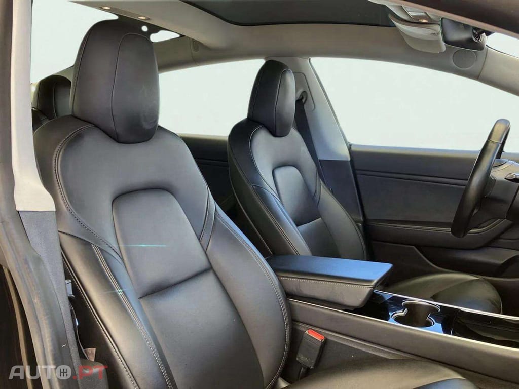 Tesla Model 3 Long-Range Dual Motor AWD