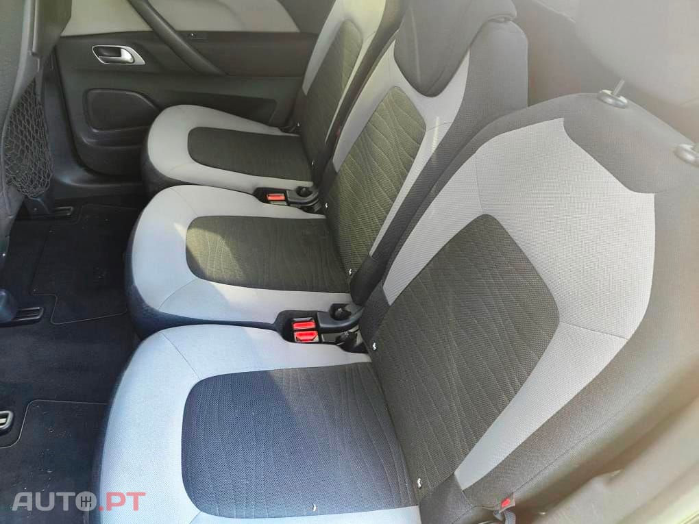 Citroen C4 Picasso 1.6 HDI 115cv Automático / 150€ mês