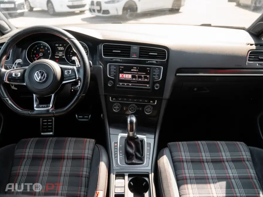 Volkswagen Golf 2.0 TSi GTi DSG Performance