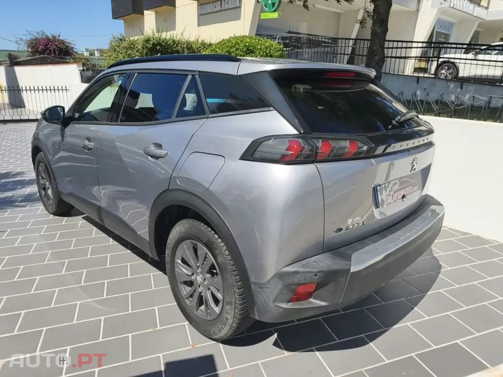Peugeot E-2008 50 kWh SE Style