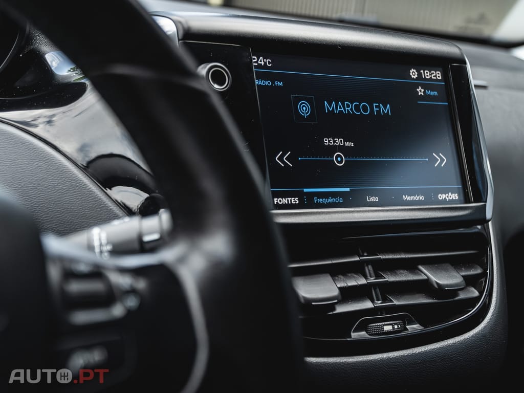 Peugeot 208 1.6 BlueHDi Style