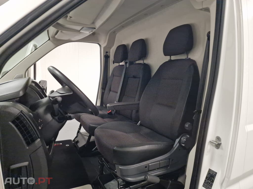Peugeot Boxer 2.2 BlueHDi 335 L2H2 Pro GPS CAM. TRASEIRA IVA DEDUTIVEL