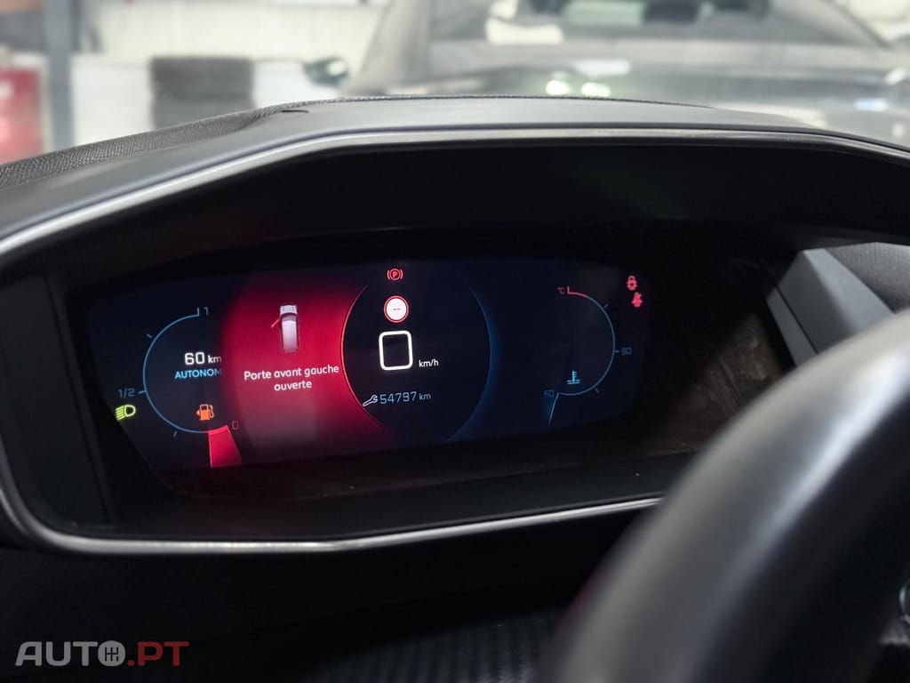 Peugeot 2008 1.2 PureTech Allure