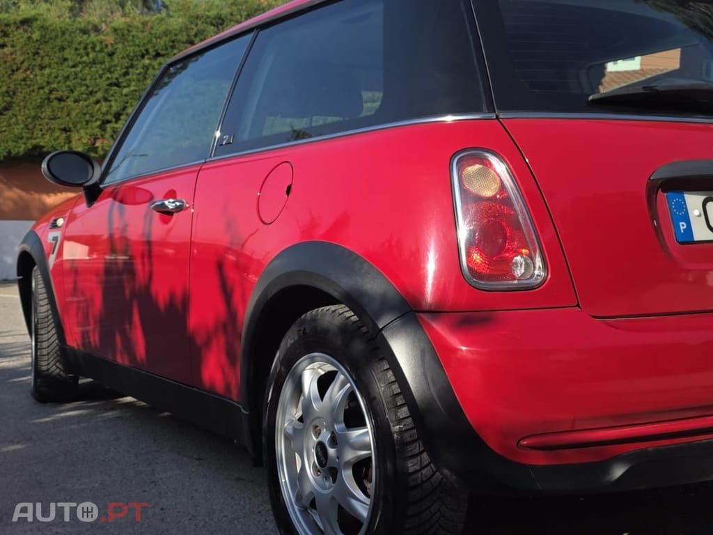 MINI Cooper One 1.6 Seven