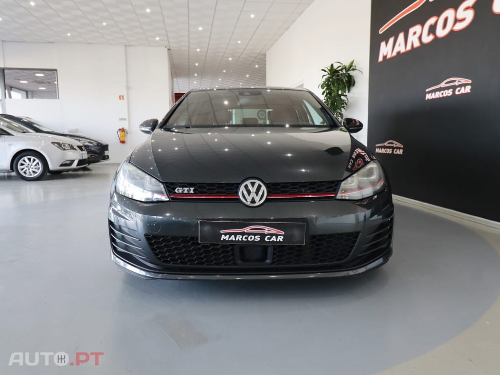 Volkswagen Golf 2.0 TSi GTi DSG Performance