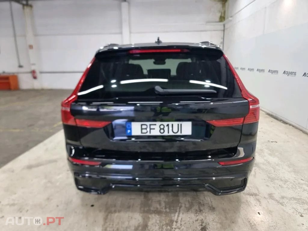 Volvo XC60 2.0 T6 PHEV Ultimate Dark AWD