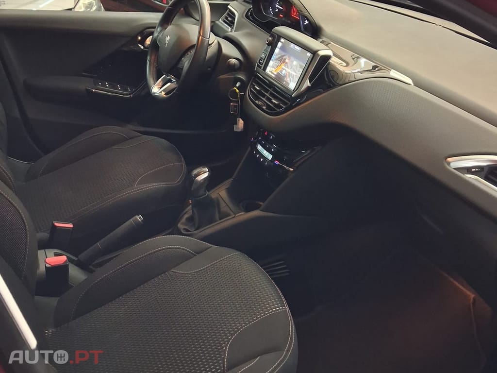 Peugeot 208 1.2 PureTech Style