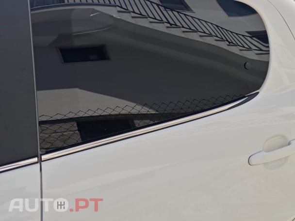 Peugeot 108 1.0 e-VTi Allure