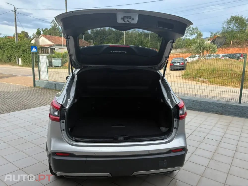 Nissan Qashqai 1.3 DIG-T N-Connecta