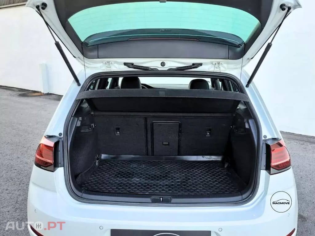 Volkswagen Golf 2.0 TSI GTI Performance