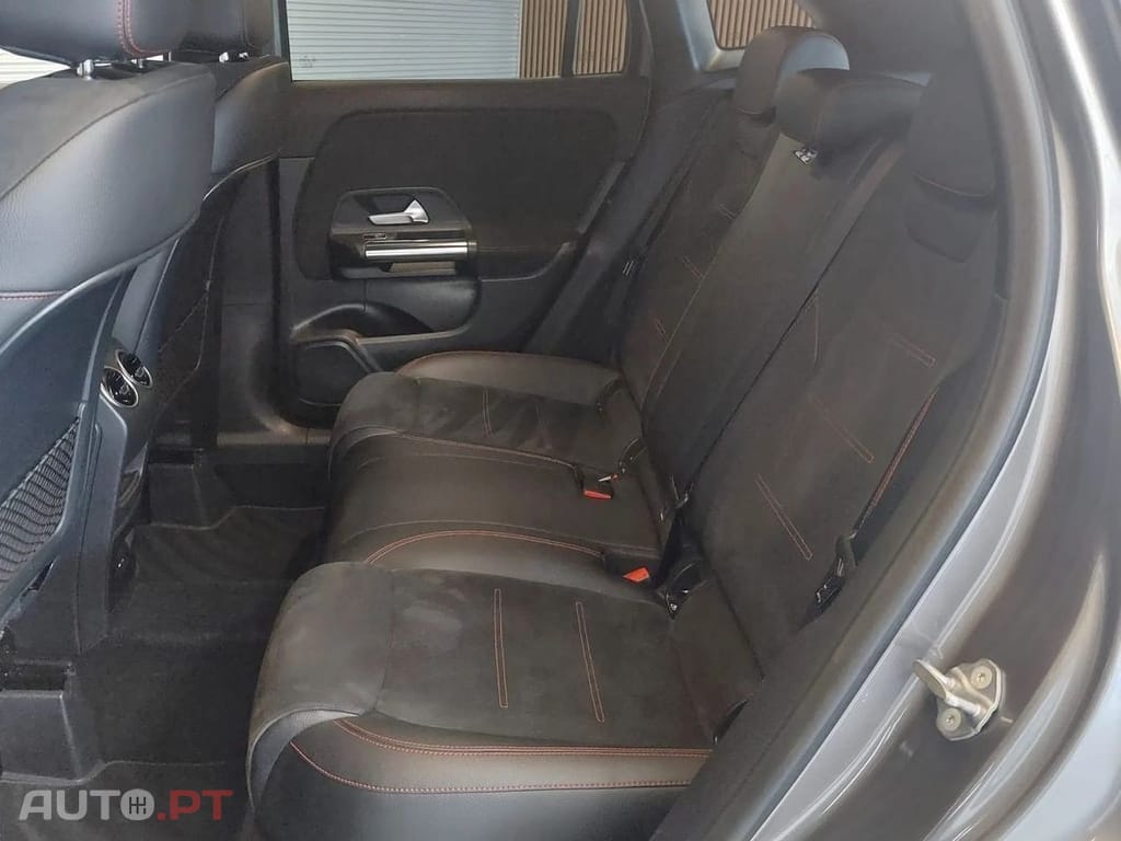 Mercedes-Benz GLA 180 d AMG Line