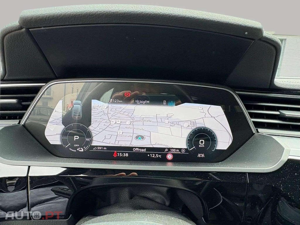 Audi E-Tron I.V.A DEDUTÍVEL 50 quattro