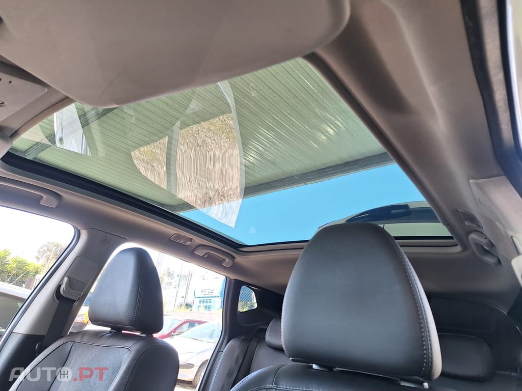 Nissan Qashqai 1.5 dCi Tekna Premium 17 Pack S Pele Preta