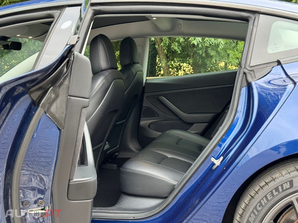 Tesla Model 3 Standard Range Plus RWD