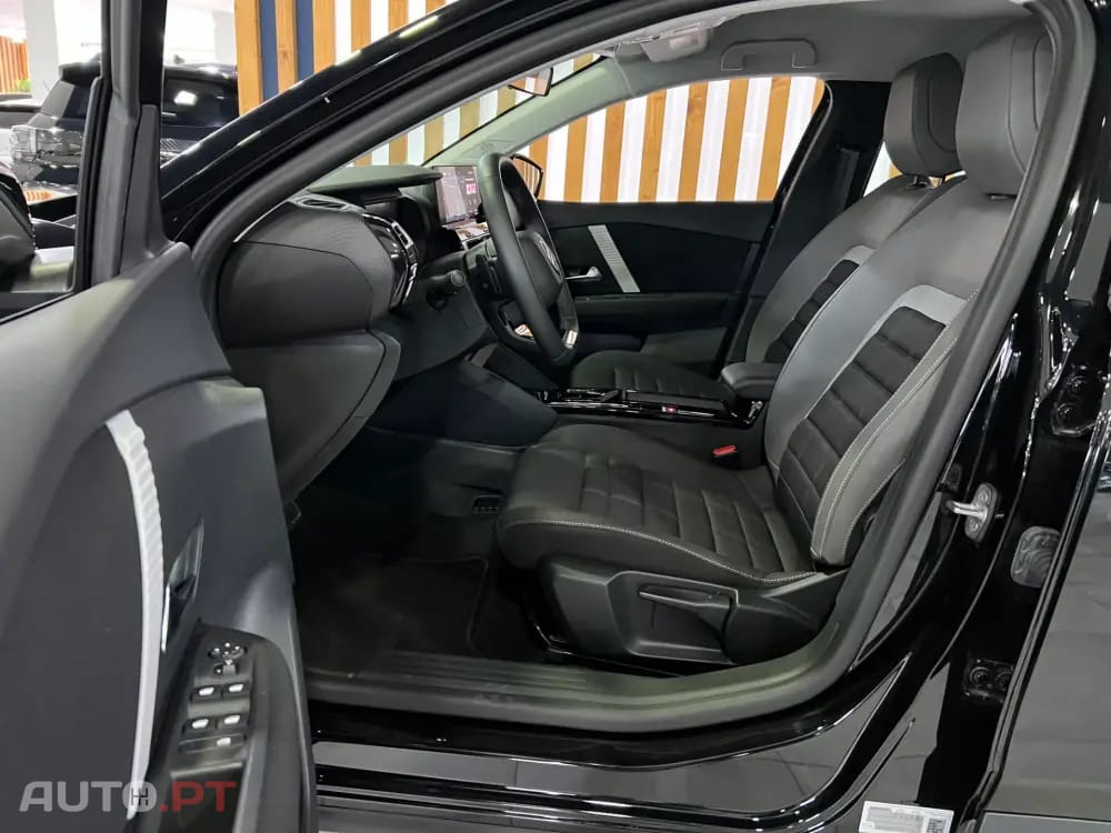 Citroen C4 1.2 Hybrid Plus e-DSC6