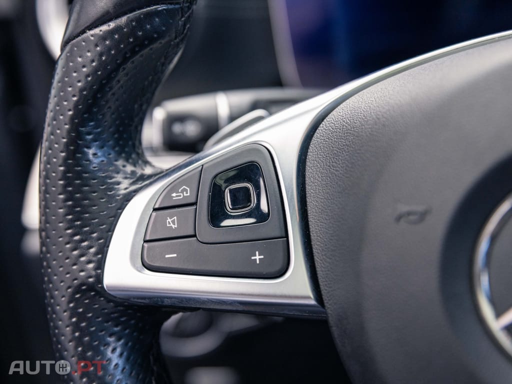 Mercedes-Benz E 220 D AMG