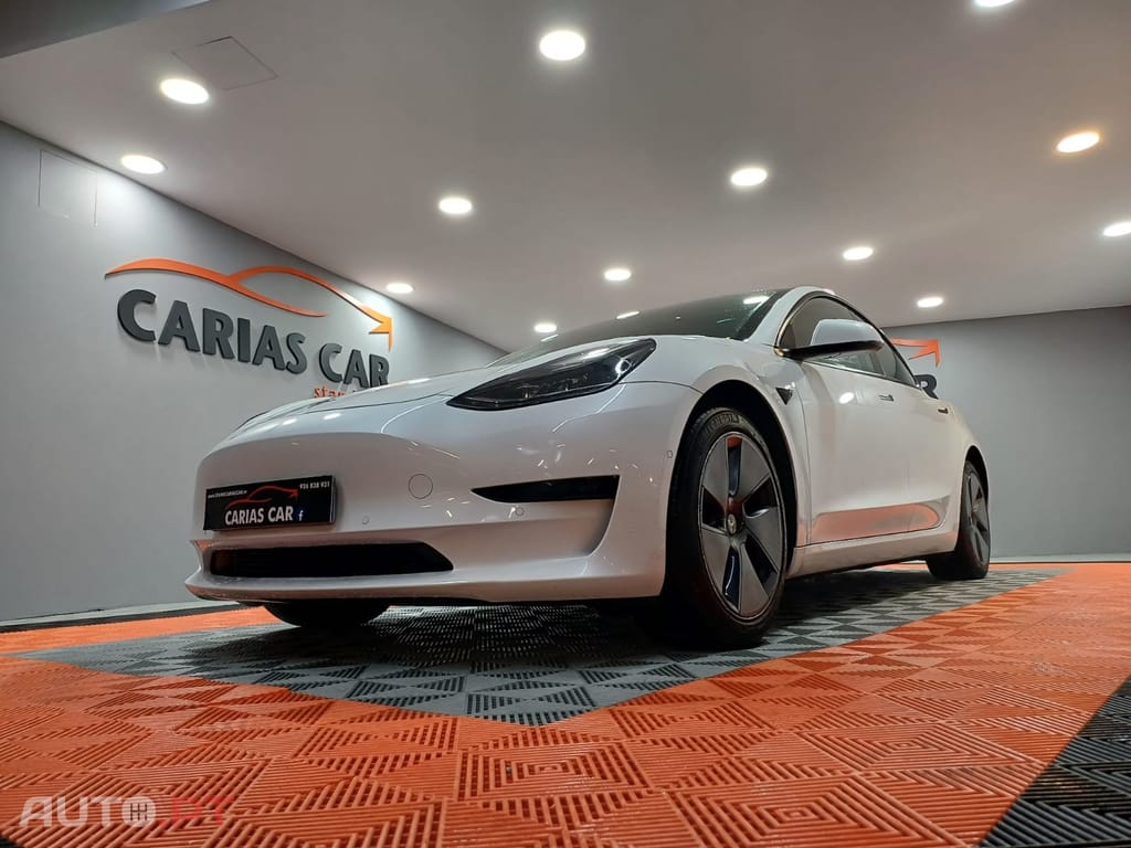 Tesla Model 3 Standard Range Plus RWD
