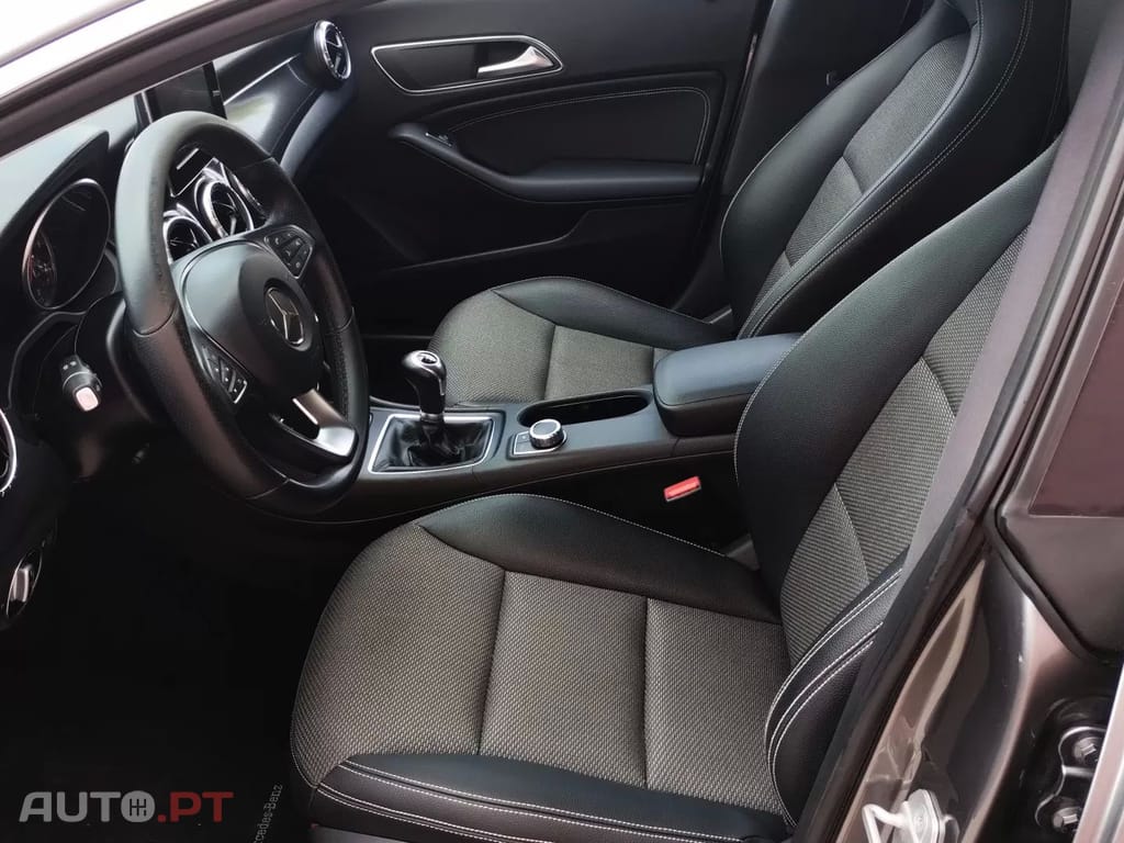Mercedes-Benz CLA 180 d Shooting Brake