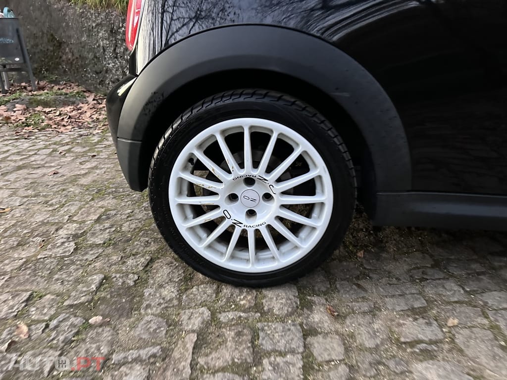 MINI Cooper Cooper D