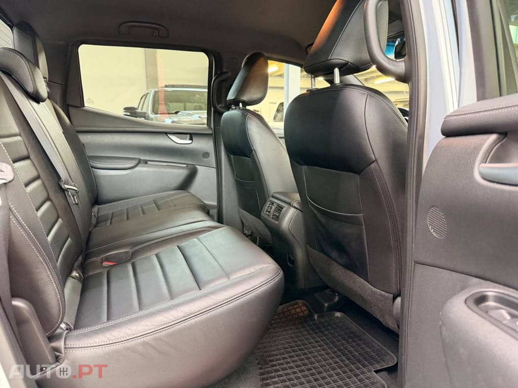 Mercedes-Benz X d Power 4-Matic