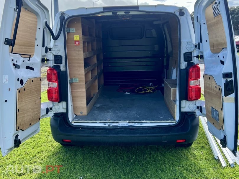 Citroën Jumpy 50 kWh M — fotografia 8
