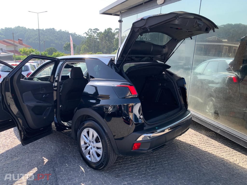 Peugeot 3008 1.5 BlueHDi Active