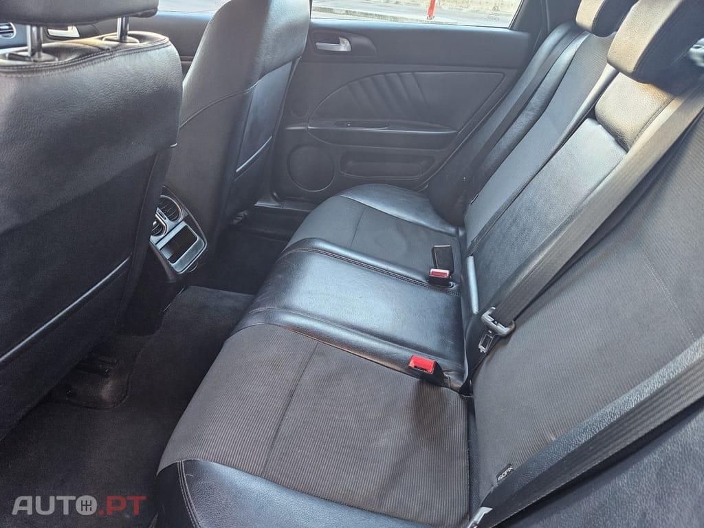 Alfa Romeo 159 Sportwagon 2.0 JTDm Distinctive P.Sport+