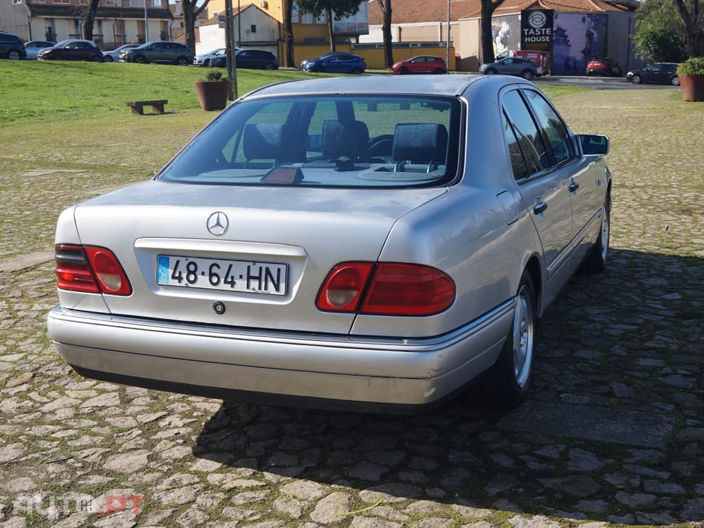 Mercedes-Benz E 290 Avantgarde