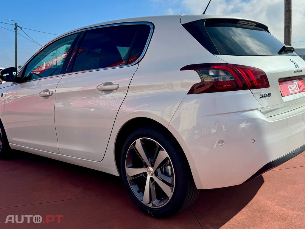 Peugeot 308 PureTech 130 GPF Stop & Start Tech Edition