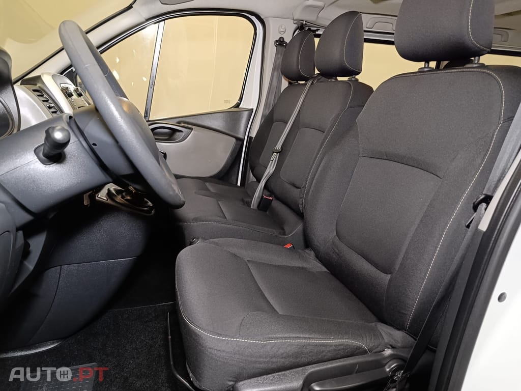 Renault Trafic 1.6 dCi Combi (9 Lug )