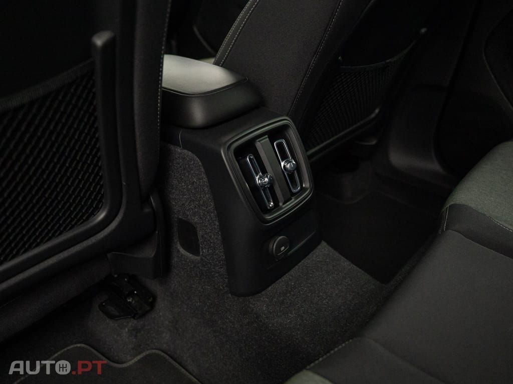 Volvo XC40 1.5 T5 PHEV Inscription Expression