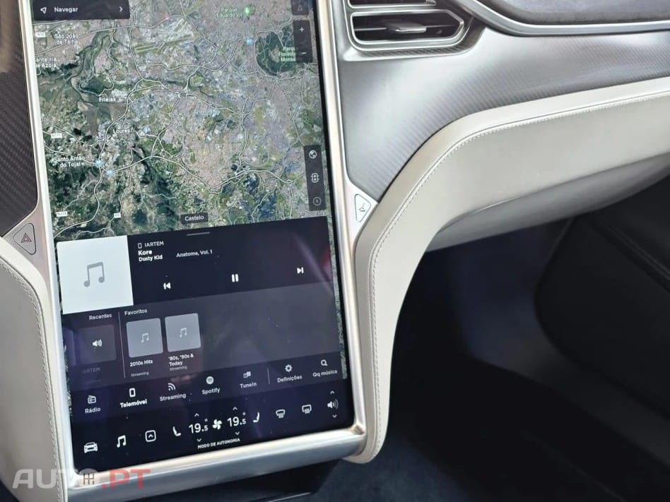 Tesla Model S S 85D