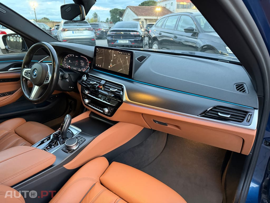 BMW 530 e Pack Desportivo M