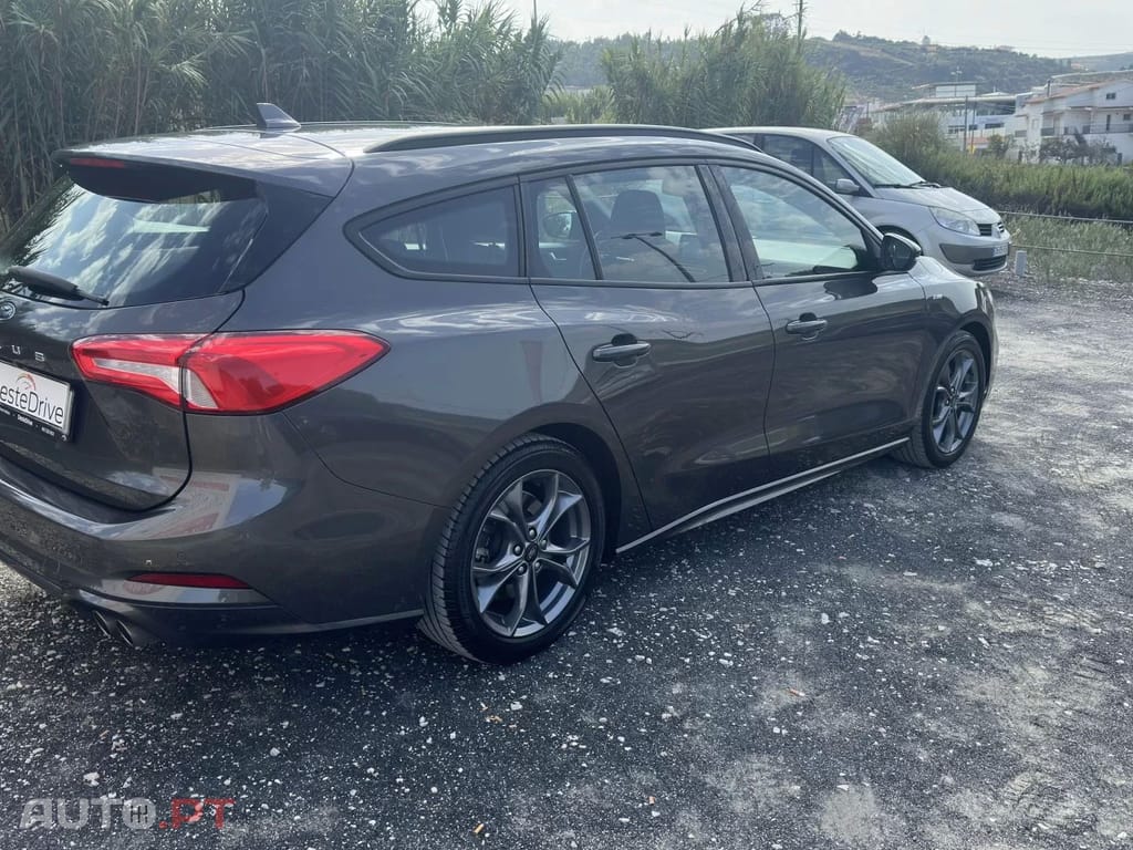 Ford Focus SW 1.5 TDCi EcoBlue ST-Line