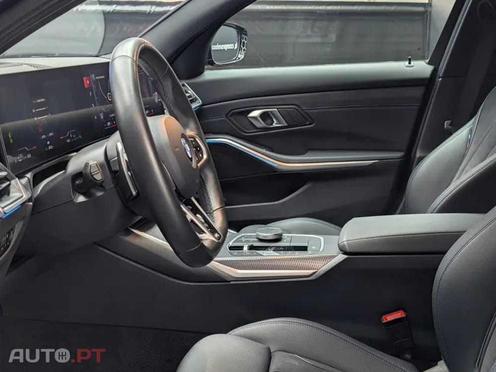 BMW 320 e Pack Desportivo M Auto