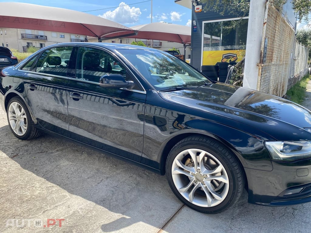 Audi A4 2.0 TDI Business Line S-line