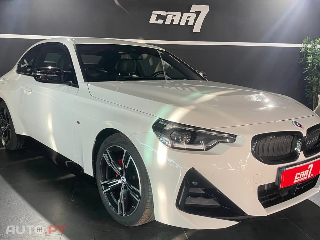 BMW 218 i Pack Desportivo M Auto