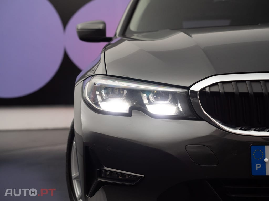 BMW 320 d Auto