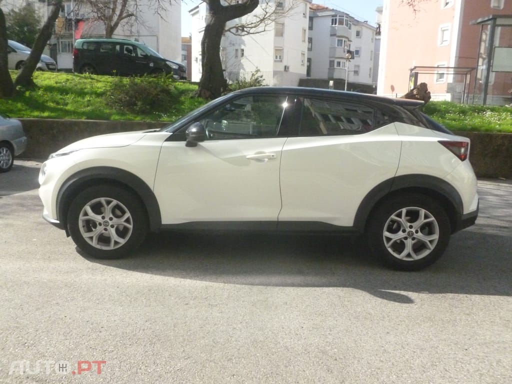 Nissan Juke 1.0 DIG-T N-Connecta Auto