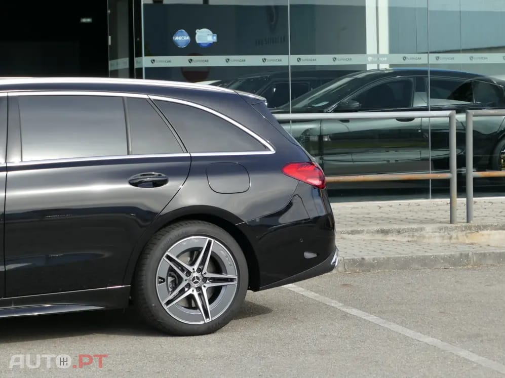 Mercedes-Benz C 300 e AMG Line