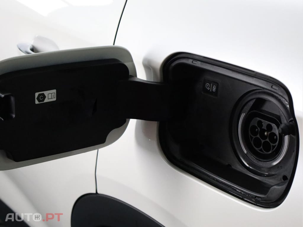 DS DS7 Crossback  E-Tense Performance Line EAT8