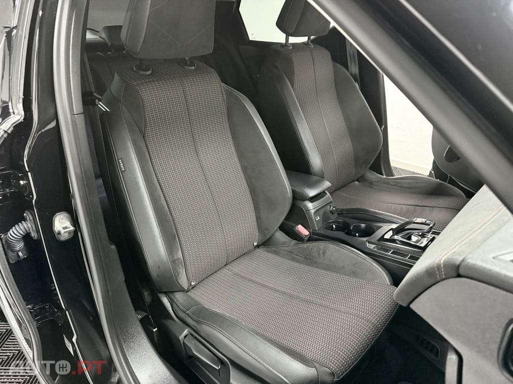 DS DS3 Crossback E-Tense Performance Line