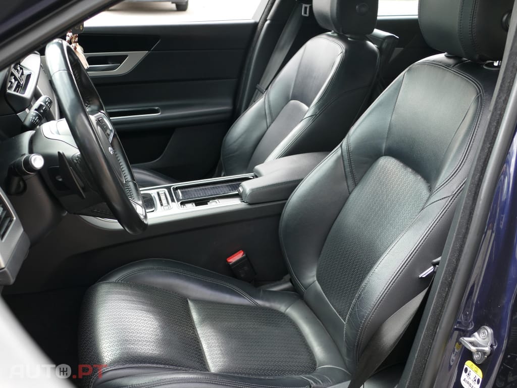 Jaguar XF 2.0 D Prestige Aut.