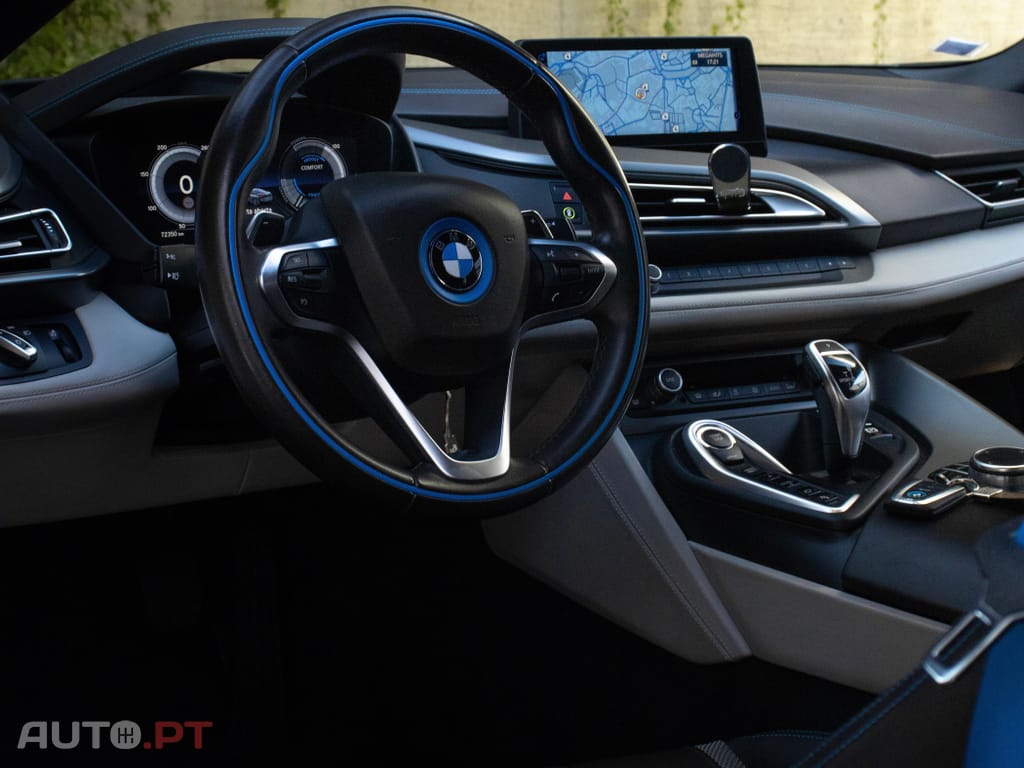 BMW i8 Standard